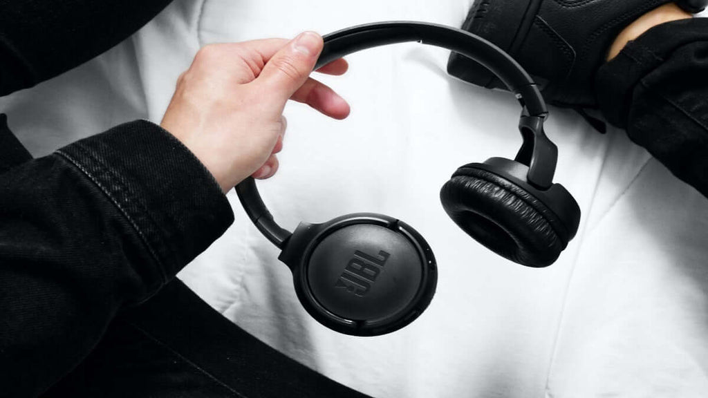 سماعات JBL