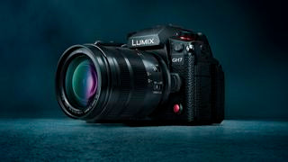 Lumix GH7 من Panasonic | كاميرا فيديو قوية بميزات فريدة عالمية تُحقق توقعاتك 