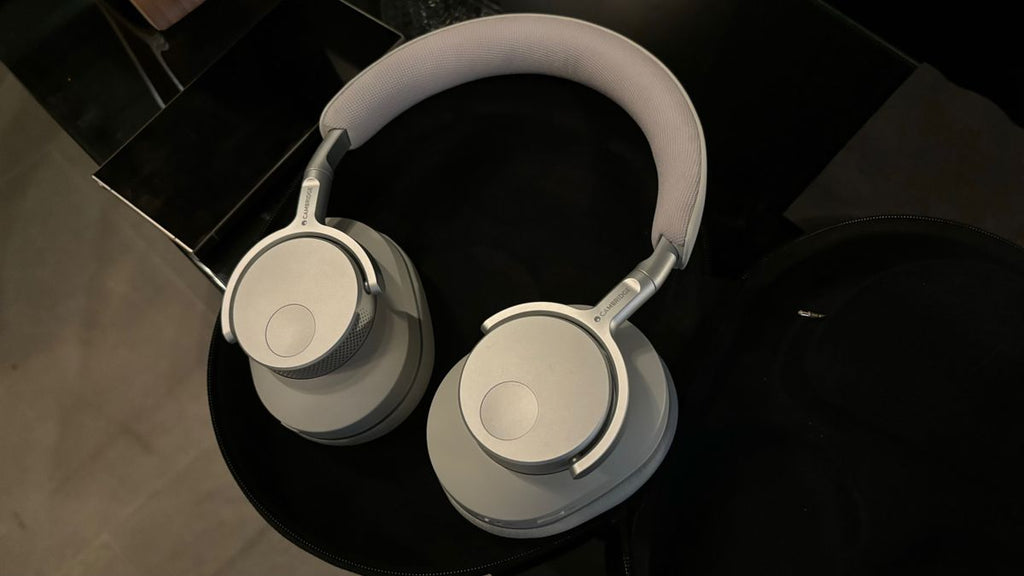 أول سماعات أذن فوق الرأس من Cambridge Audio تنافس Sony و Bose  بعمر بطارية مذهل