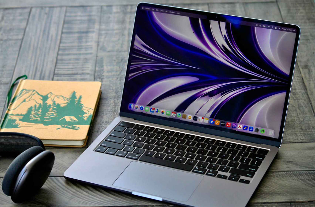 MacBook بشاشات تعمل باللمس قد ترى النور خلال سنوات قليلة